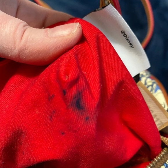 Dooney and Bourke Disney Snow White purse - Picture 9 of 10